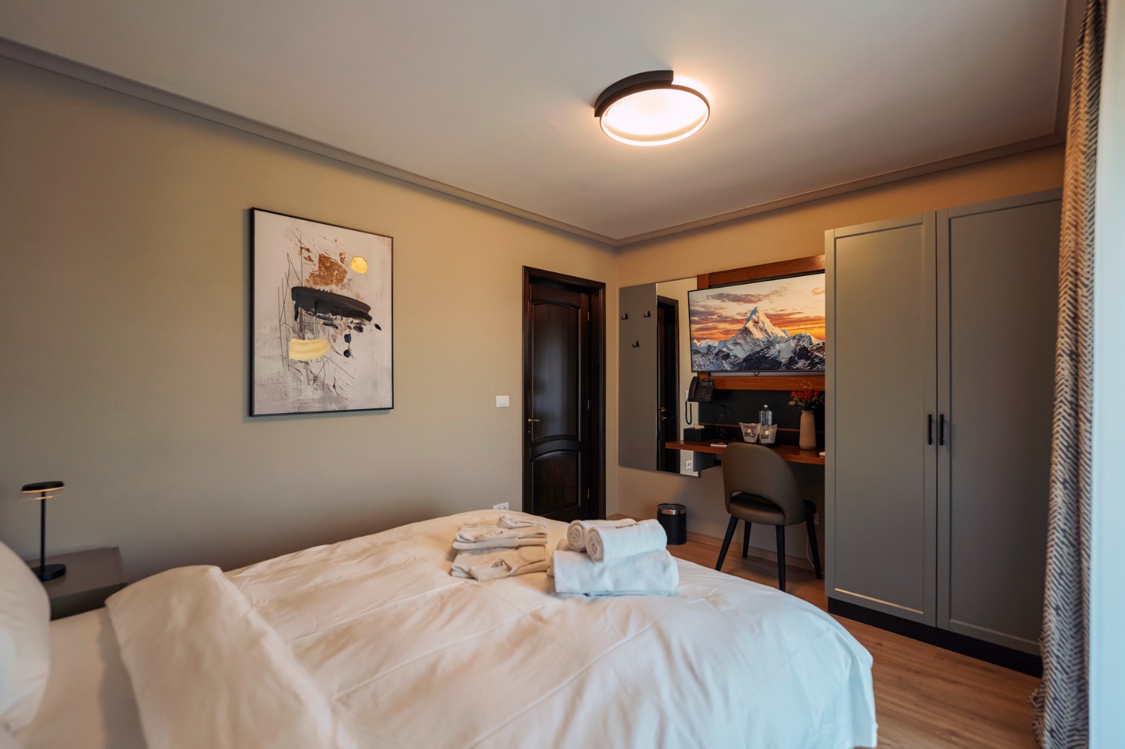 WhatsApp Image 2025-08-19 at 12.04.49 (1)