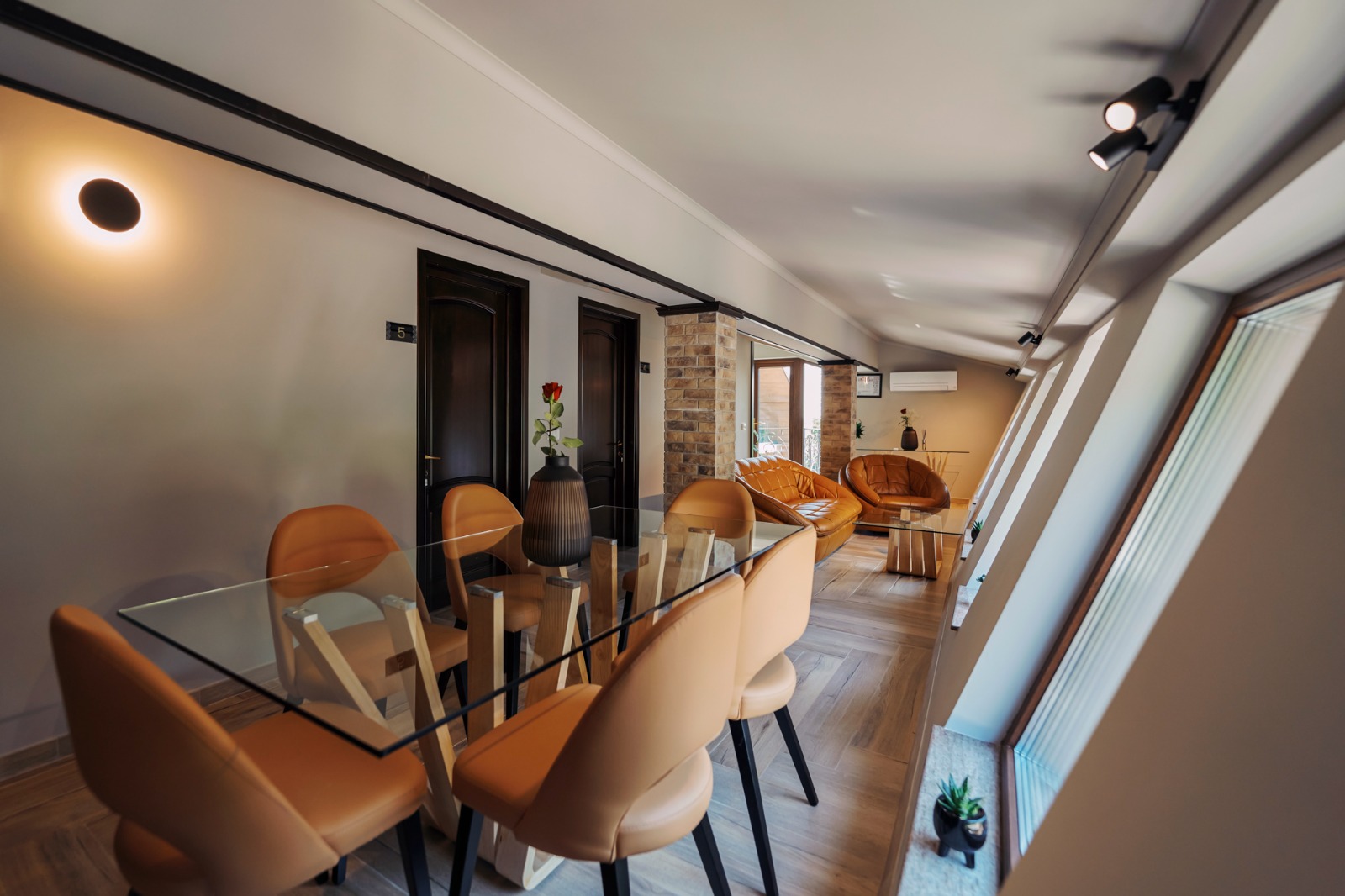 WhatsApp Image 2025-08-19 at 12.04.50 (2)